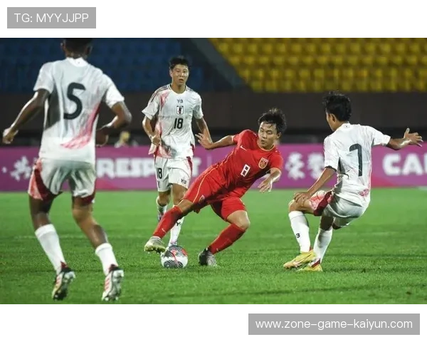 中国足球联赛各队表现出色，战绩屡创佳绩，中国国内足球联赛