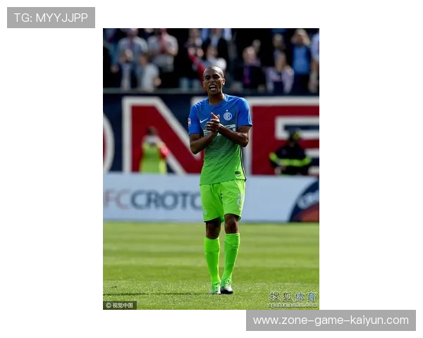 国际米兰客场大胜克罗托内，势不可挡，国际米兰对克罗托内比分